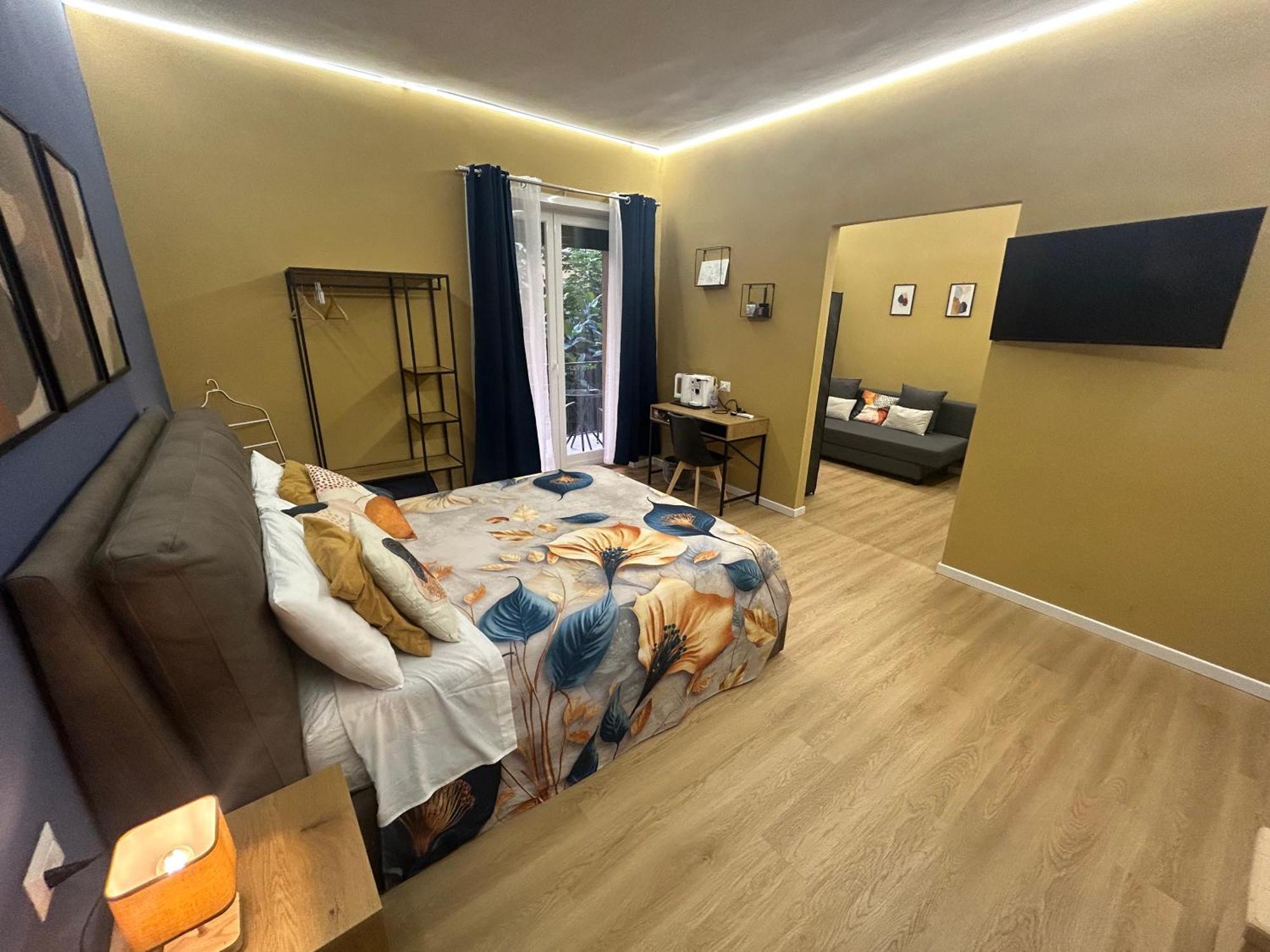 Vomero Suite And Deluxe Room B&B Napoli Exteriér fotografie